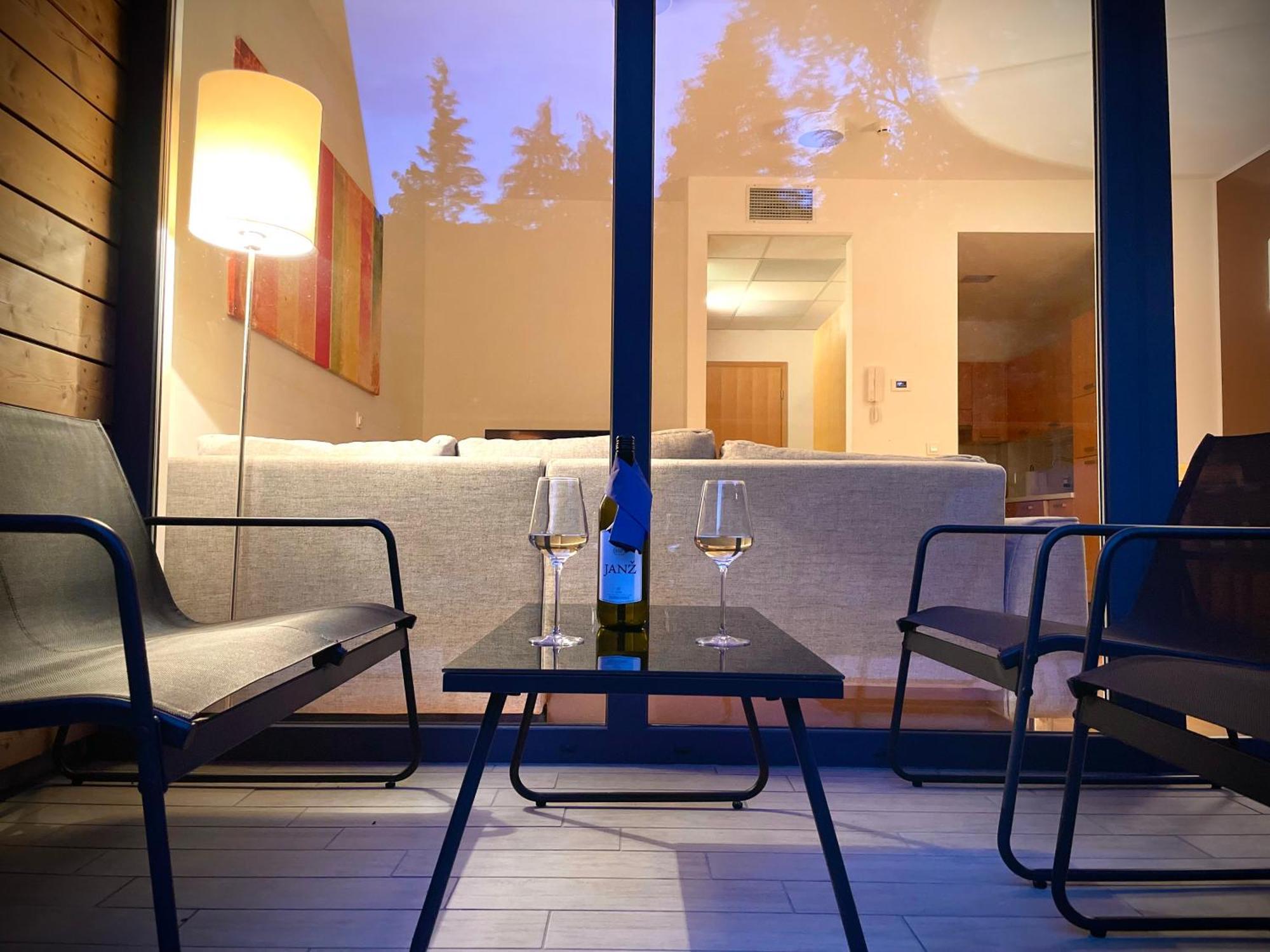 Duplex Delight 18 Vila Mari Pekre Zewnętrze zdjęcie